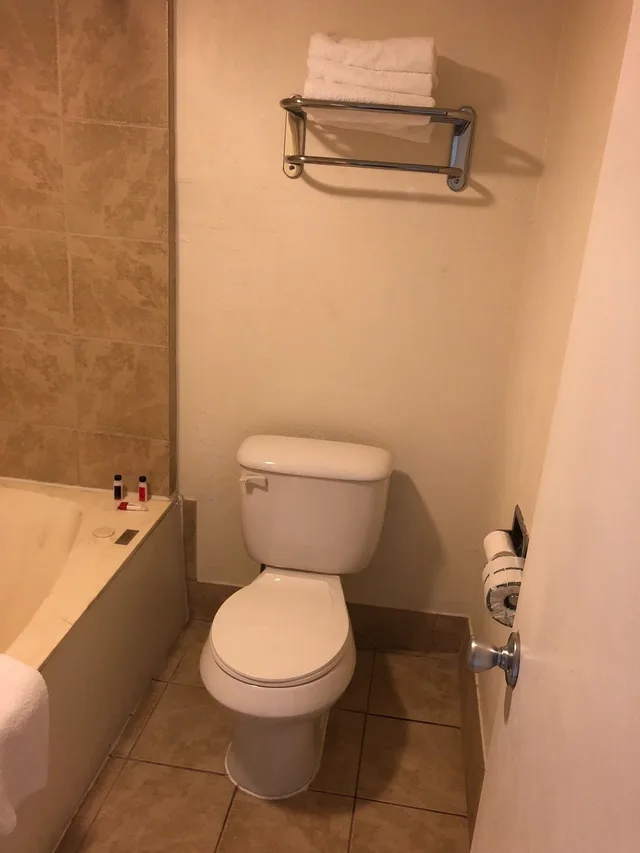 غرفة بسريرين مزدوجين للمدخنين، Super 8 By Wyndham Augusta 3/4