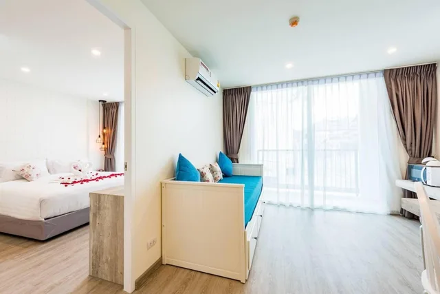 جناح بسرير كينج بشرفة، Lullabella Hotel 1/5