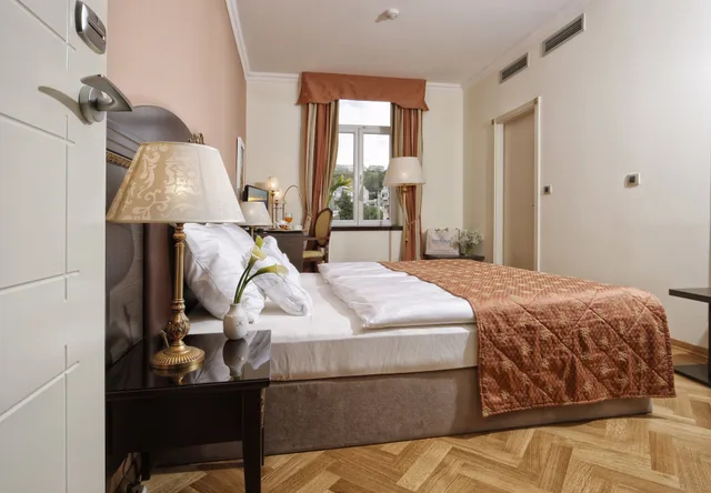 غرفة أساسية بسرير مزدوج، Hotel Kvarner Palace 3/5