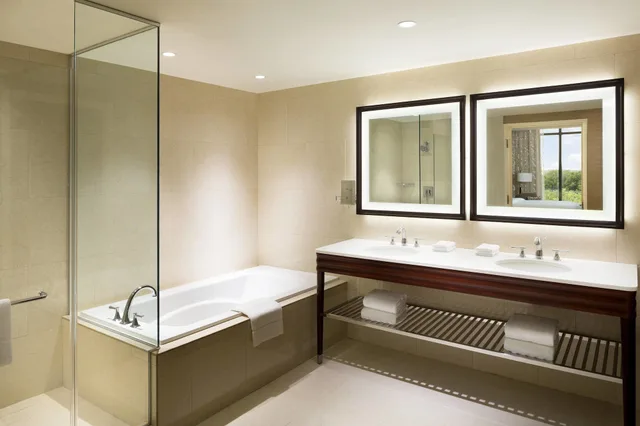 جناح ركني بغرفة نوم واحدة، Sheraton Austin Georgetown Hotel Conference Center 2/3