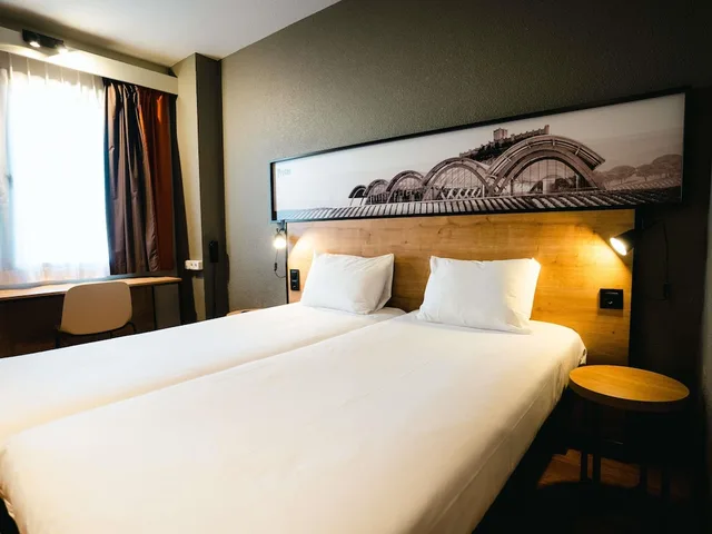 غرفة قياسية بسريرين منفصلين، Ibis Valladolid 5/10