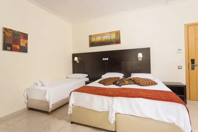 غرفة ثلاثية بثلاثة أسرّة، Hanioti Grandotel 2/5