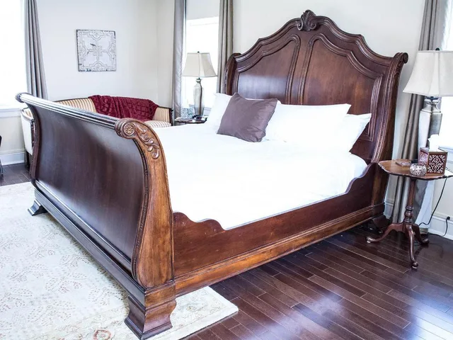 جناح بسرير كينج بإطلالة على الحديقة، The Manor on Front 1/1