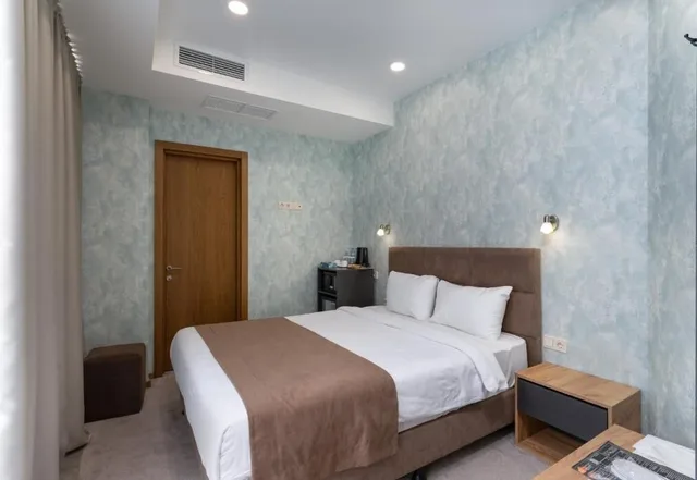 Economy, Double Bed, Brooch Boutique Hotel 1/2