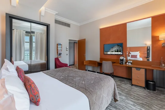 Lake, Prestige, Suite, Balcony، Impérial Palace 1/3