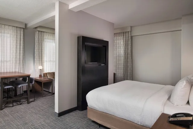 Studio, Queen Bed, Sofa, Residence Inn Memphis Downtown 1/10