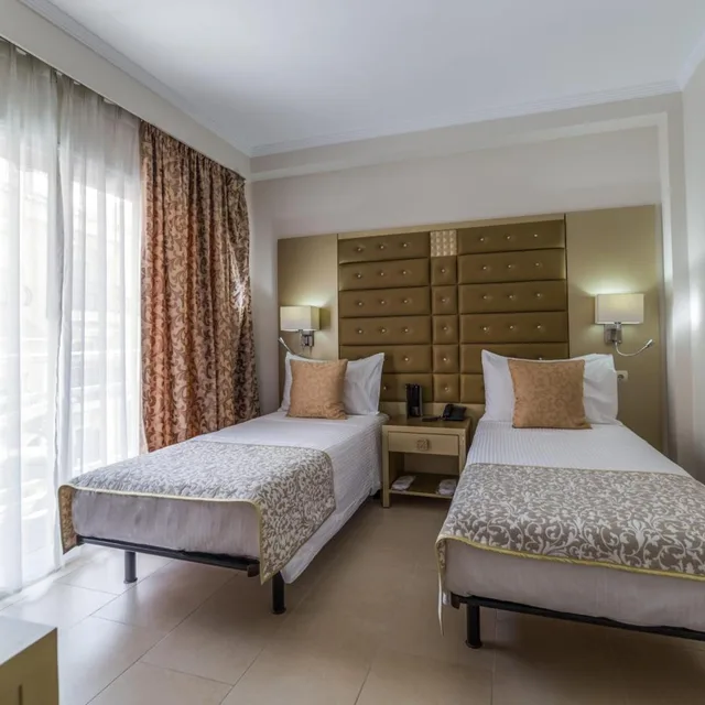 غرفة بسرير مزدوج، Hotel Bluesea Alboran 3/10