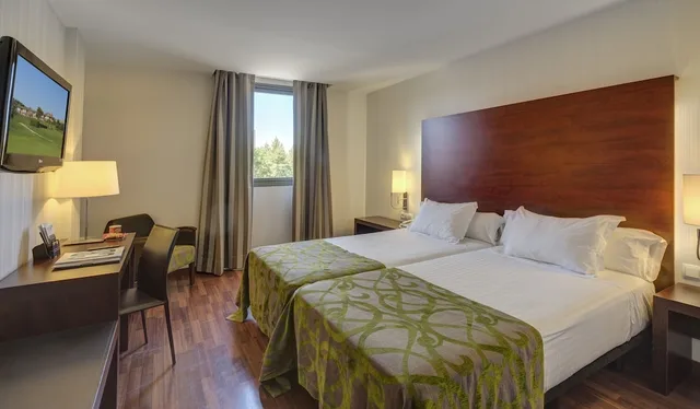 غرفة بسريرين منفصلين، Hotel Gran Ultonia 1/6