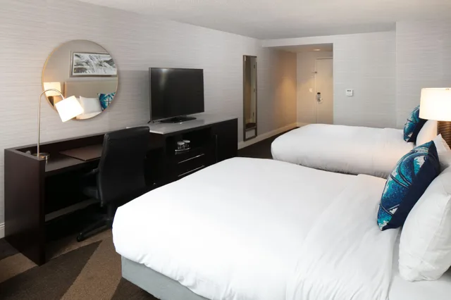 Deluxe, 2 Queen Beds, Accessible, Hilton Madison Monona Terrace 1/4