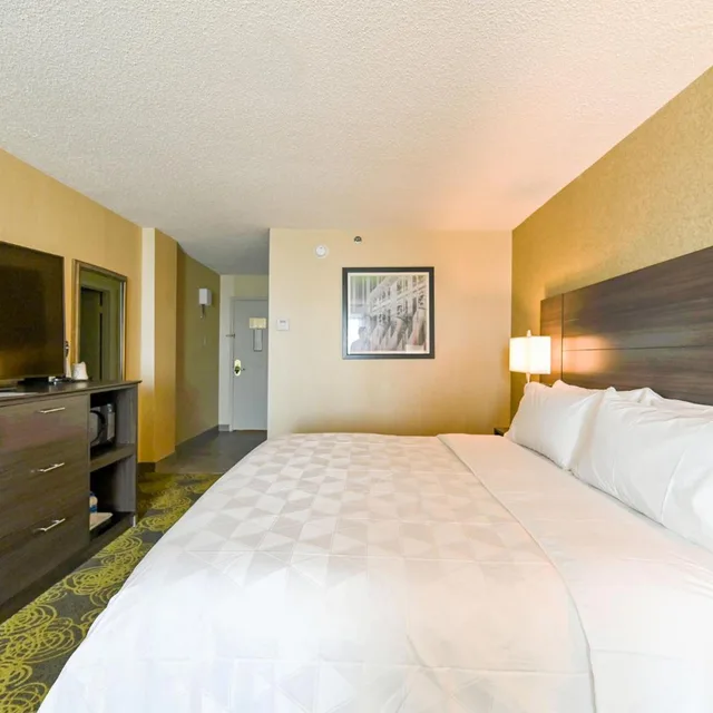غرفة سوبيريور بسرير كينج، Holiday Inn Charlottesville-Univ Area 4/10