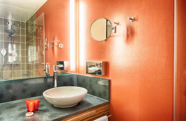 غرفة تنفيذية بسرير كينج، LEONARDO HOTEL BERLIN MITTE 6/7