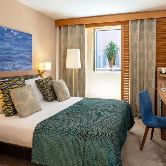 غرفة بريفيليج بسرير كينج، Hotel Beau Rivage 3/4