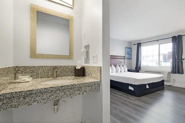 جناح بسرير كينج، Heritage Inn Express Chico 3/3