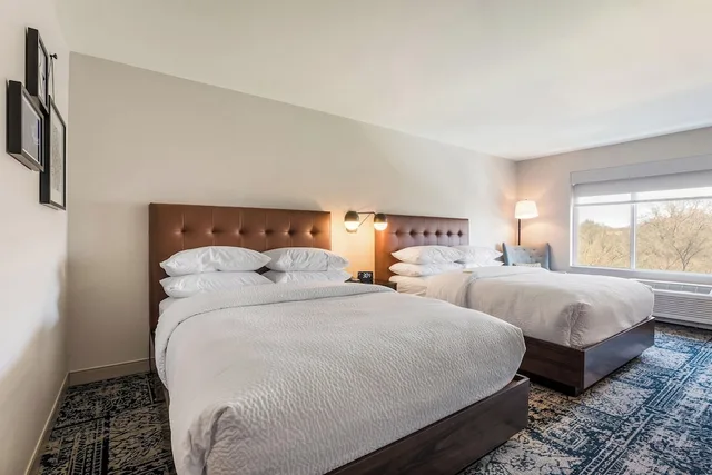 غرفة بسريرين كوين لذوي الإعاقة، Four Points By Sheraton Elkhart 1/8