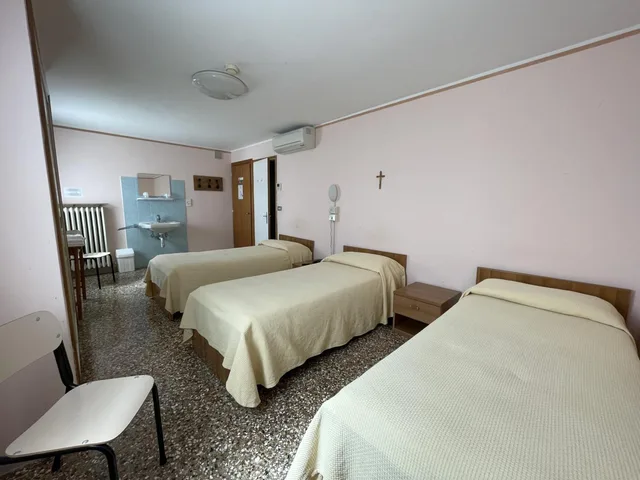 غرفة قياسية ثلاثية بثلاثة أسرّة بإطلالة على القناة، Casa Caburlotto 7/8