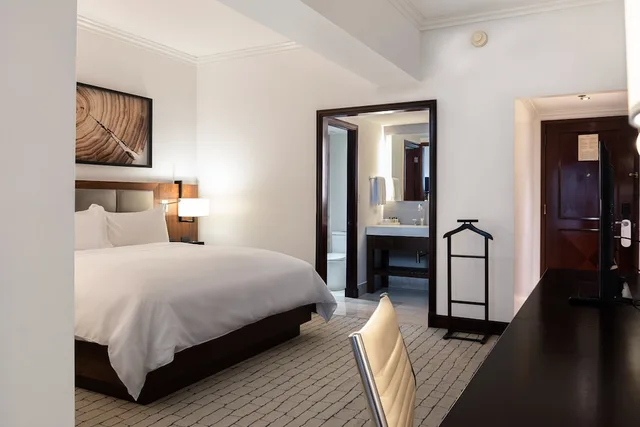جناح جونيور بسرير كينج مع دخول صالة النادي في طابق مرتفع، INTERCONTINENTAL REAL GUATEMALA 9/10