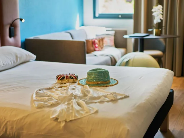 غرفة كومفورت بسرير مزدوج مع أريكة مع أريكة، Ibis Sarlat 2/5
