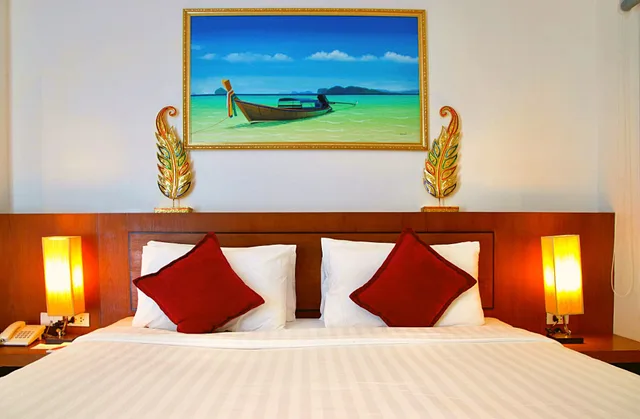 غرفة ديلوكس بسرير مزدوج أو سريرين منفصلين بإطلالة على البحر، The View Rawada Phuket 4/8