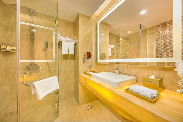 Deluxe, King Bed, Mandila Beach Hotel Danang 10/10