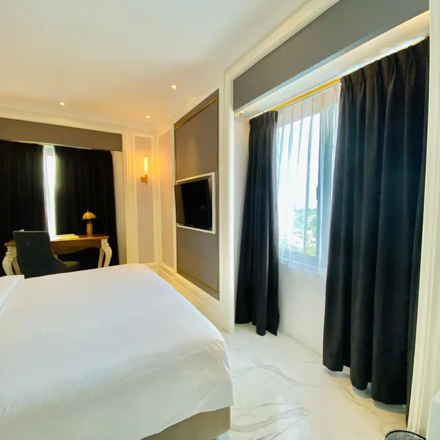 Escape, with View, Grand Eska Hotel & Suites 1/4