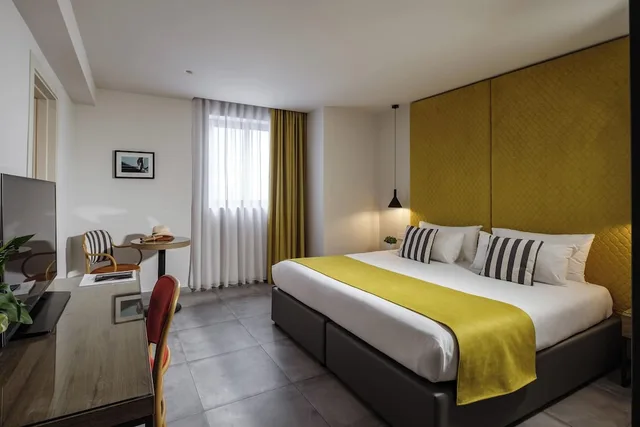 غرفة عائلية ثلاثية بسريرين منفصلين، Urban Rooms 2/4