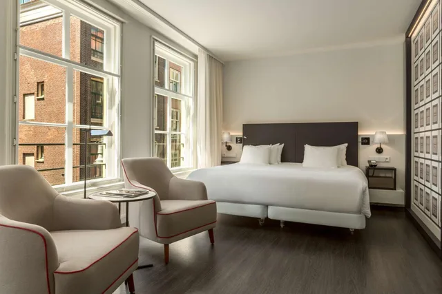 غرفة سوبيريور بسرير مزدوج أو سريرين منفصلين بإطلالة، NH Collection Amsterdam Barbizon Palace 1/10
