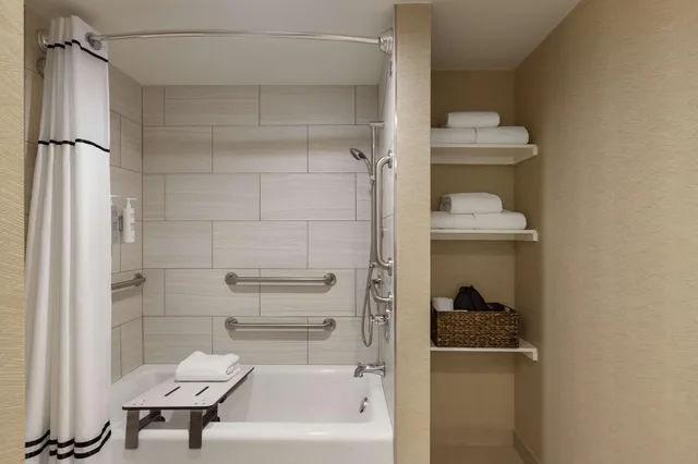 جناح بسرير كينج، Embassy Suites by Hilton Deerfield Beach Resort & Spa 4/5