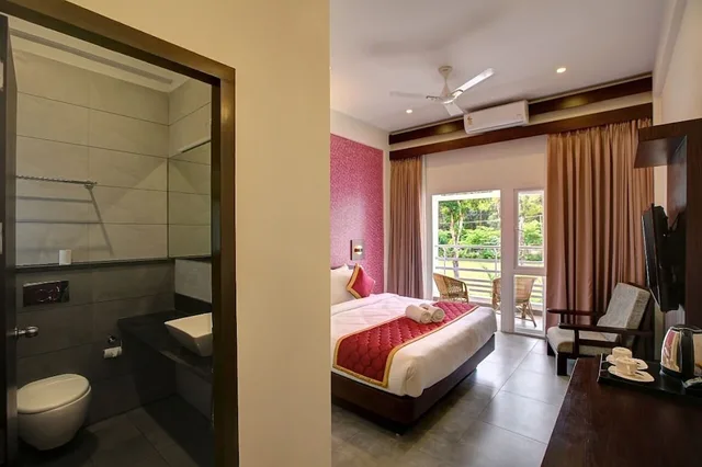 غرفة ديلوكس بسرير كينج، Gokulam Grand Resort & Spa, Coorg 6/6