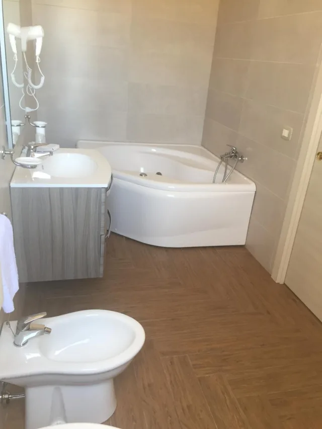 غرفة بسرير مزدوج بإطلالة على البحر، Hotel Riviera Palace 6/7