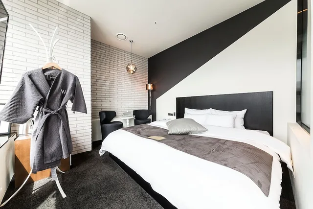 Avenue, King Bed, Ocean View, H Avenue 3/7