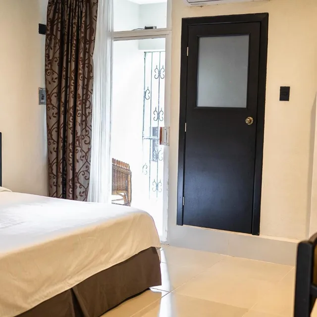 Room, King Bed, Balcony, SUITE HOTEL MARIA DE LA LUZ 6/10