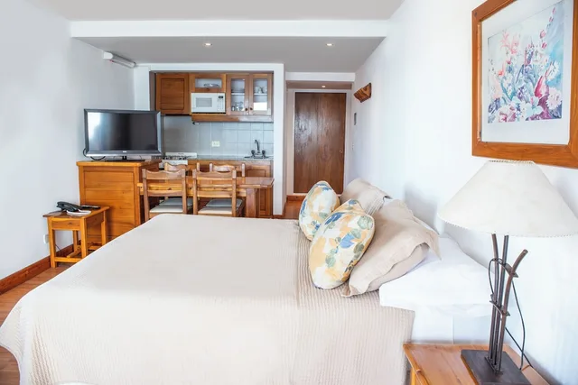 استوديو بسرير كوين، Apart del Lago 10/10