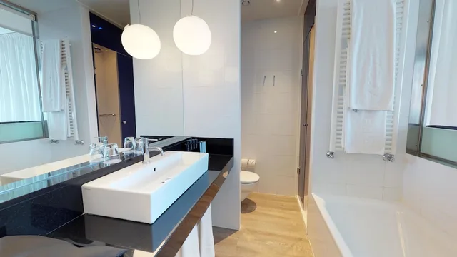 Melia, King Bed, Pool View، MELIA BARCELONA SKY 6/7