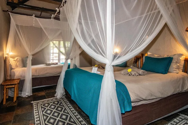 غرفة قياسية ثلاثية، Thornhill Safari Lodge 1/5
