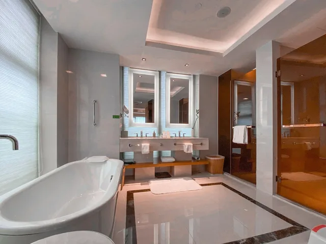 جناح سوبيريور بسرير كينج، HOLIDAY INN GUANGZHOU SCIENCE CITY 3/3