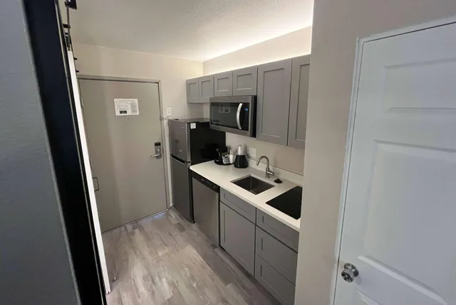 جناح بسريرين كوين بمطبخ صغير، La Quinta Inn Fort Collins 4/4