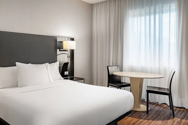 غرفة قياسية بسرير كينج، Ac Hotel Madrid Feria 6/20