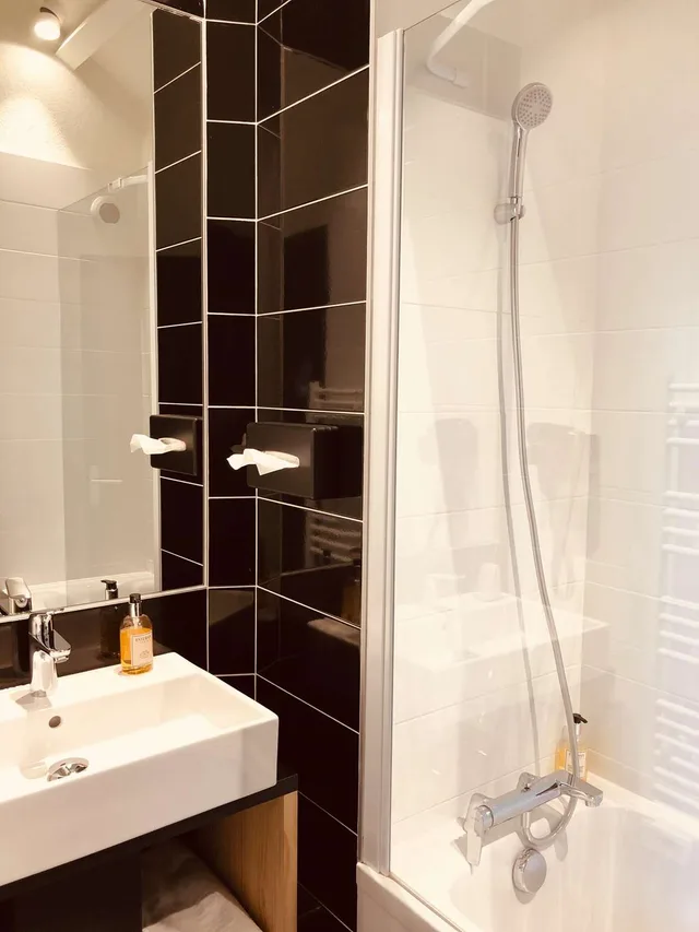 جناح بسرير كينج، Best Western Bridge Hotel Lyon East 5/6