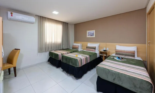 Master, Triple, Street View، Hotel Olympia 1/2