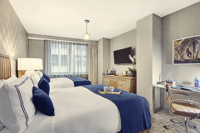 غرفة ديلوكس بسريرين كوين، Artezen Hotel 2/4