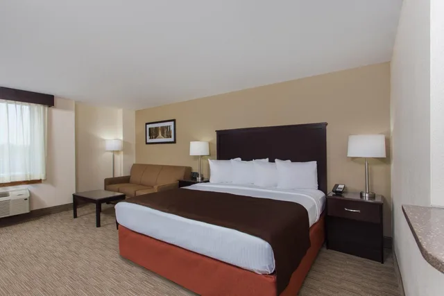 غرفة سوبيريور بسرير كينج، Americinn By Wyndham Janesville 3/8