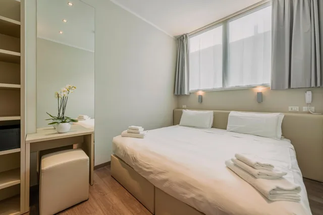 غرفة بسرير مزدوج أو سريرين منفصلين لذوي الإعاقة، Spark by Hilton Milan Linate Airport 4/7