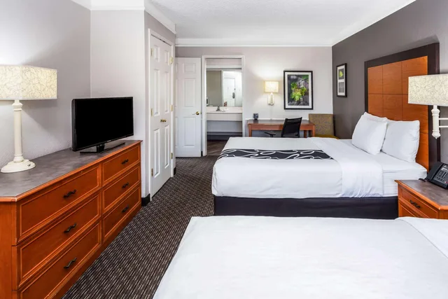 غرفة بسرير مزدوج، La Quinta Inn Laredo I-35 1/1