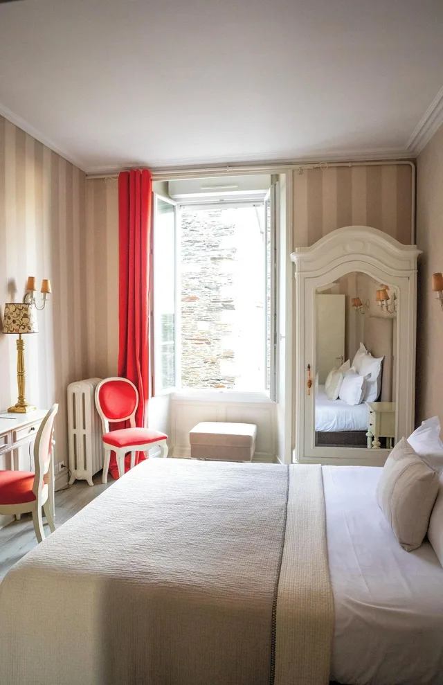 Classic, Hotel Du Mail 1/10