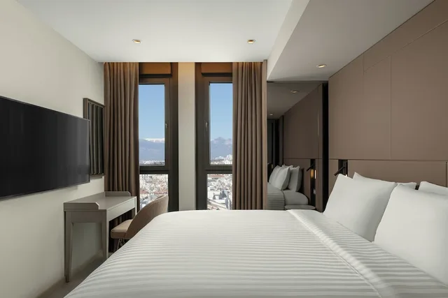 جناح بسرير كوين بإطلالة على المدينة بغرفة نوم واحدة مع أريكة، Residence Inn by Marriott Antalya 2/10