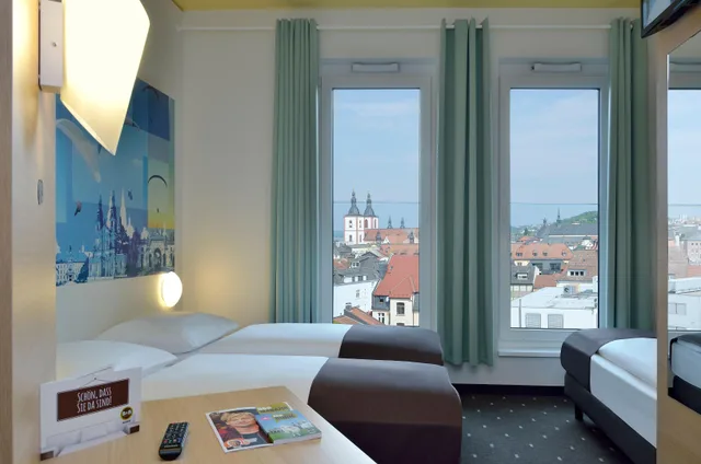 غرفة ثلاثية، B&B Hotel Fulda 1/1