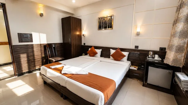 غرفة ديلوكس بسرير فردي، Hotel Shree Residency 1/7