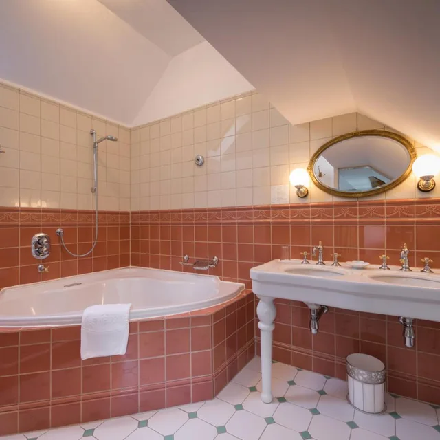 Penthouse Suite، DER KLEINE PRINZ 2/5