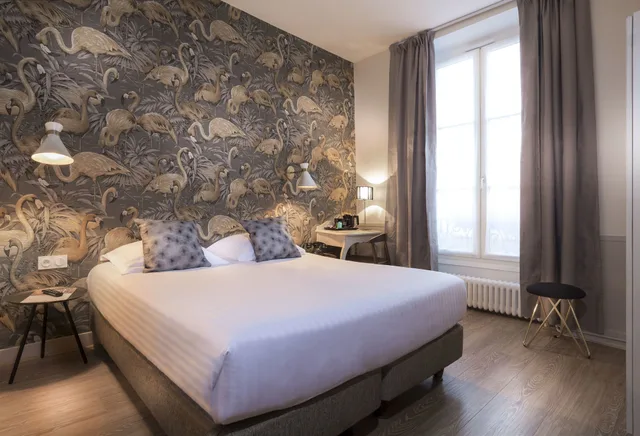 غرفة قياسية بسرير مزدوج بإطلالة على الفناء، Hotel Jeanne D Arc Le Marais 2/4