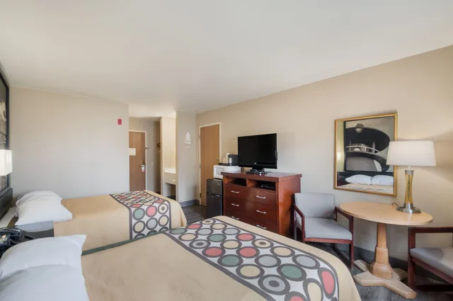 غرفة قياسية بسريرين مزدوجين، Red Carpet Inn-Indian Head 2/3